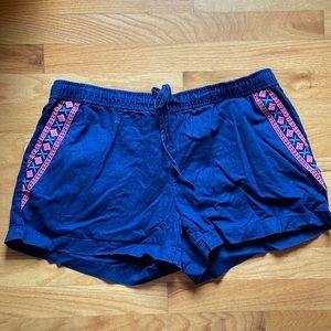 Vineyard Vines shorts, 10